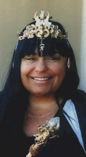 crown egyptian lotus model 2.jpg (454503 bytes)